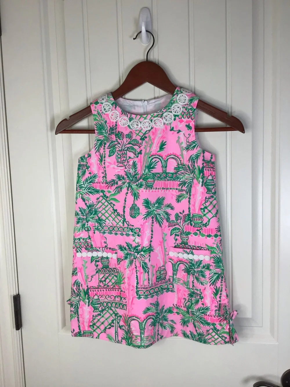 Lilly Pultizer Classic Shift Dress in Mandevilla Baby Always Worth It Size 6. - Picture 2 of 8